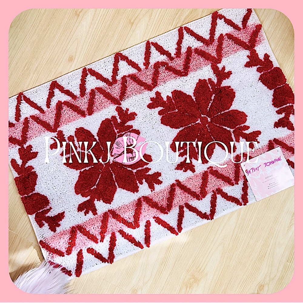 💗🎄{Betsey Johnson} Home Pink Christmas {Trees Snowflakes} Bath Mat | Rug!